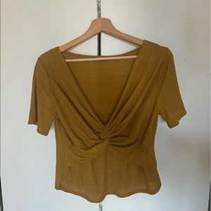 Zara Top Size L in Mustard Color